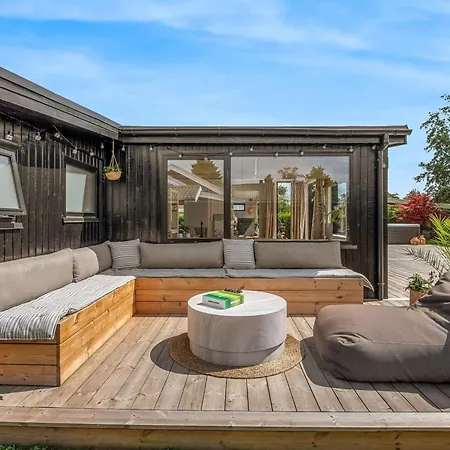 Vakantiehuis Varnava - 300m From The Sea By Interhome Grenå